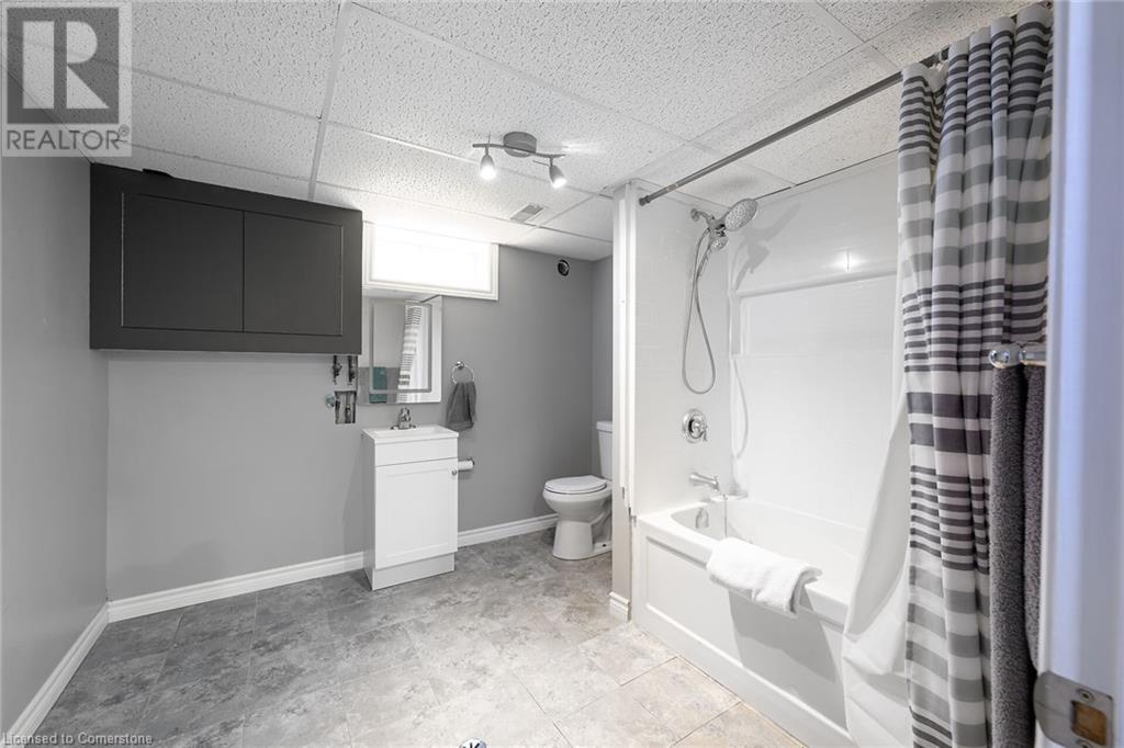 7663 Ronnie Crescent, Niagara Falls, Ontario  L2G 7M1 - Photo 35 - 40729883