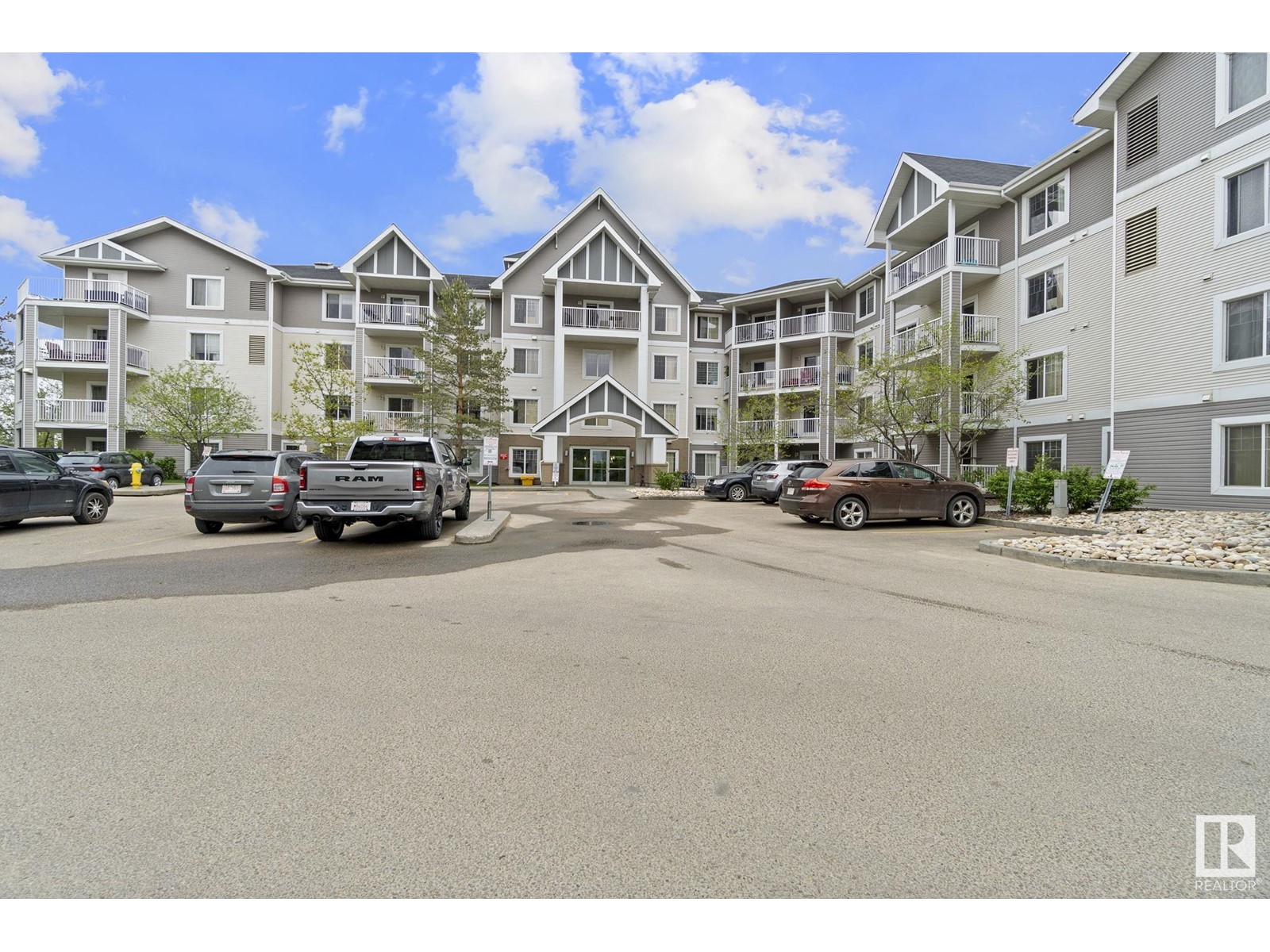 #207 4403 23 ST NW, Edmonton, Alberta
