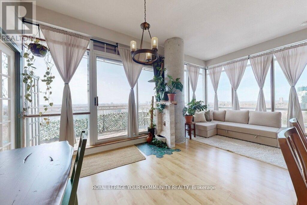1902 - 30 Canterbury Place, Toronto (Willowdale West), Ontario  M2N 0B9 - Photo 1 - C12175286