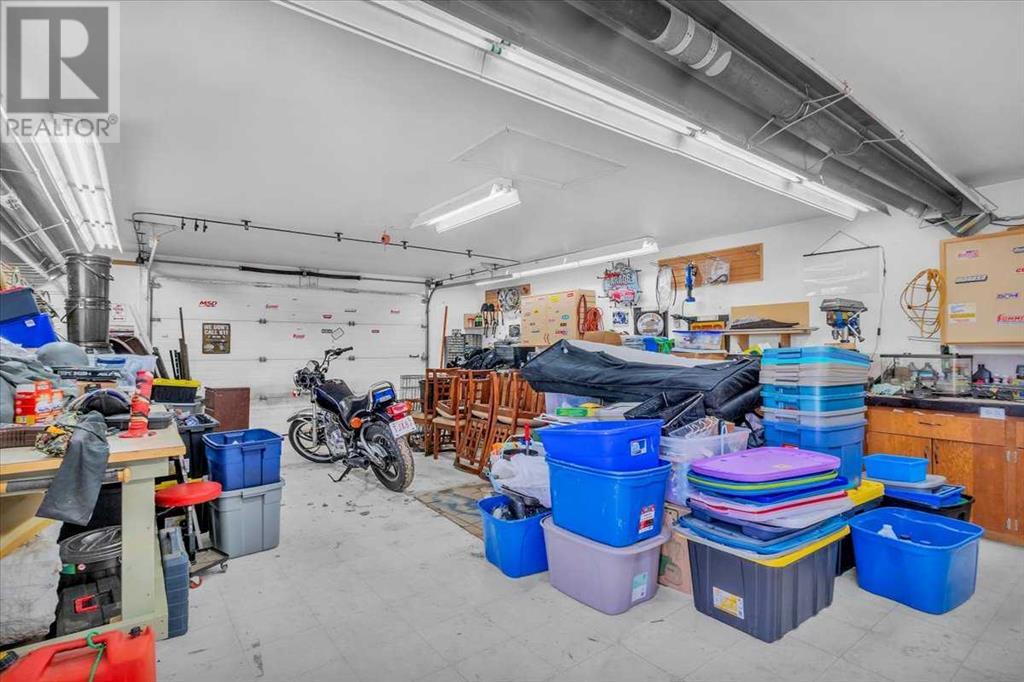 107 Monica Bay, Carstairs, Alberta  T0M 0N0 - Photo 42 - A2223850