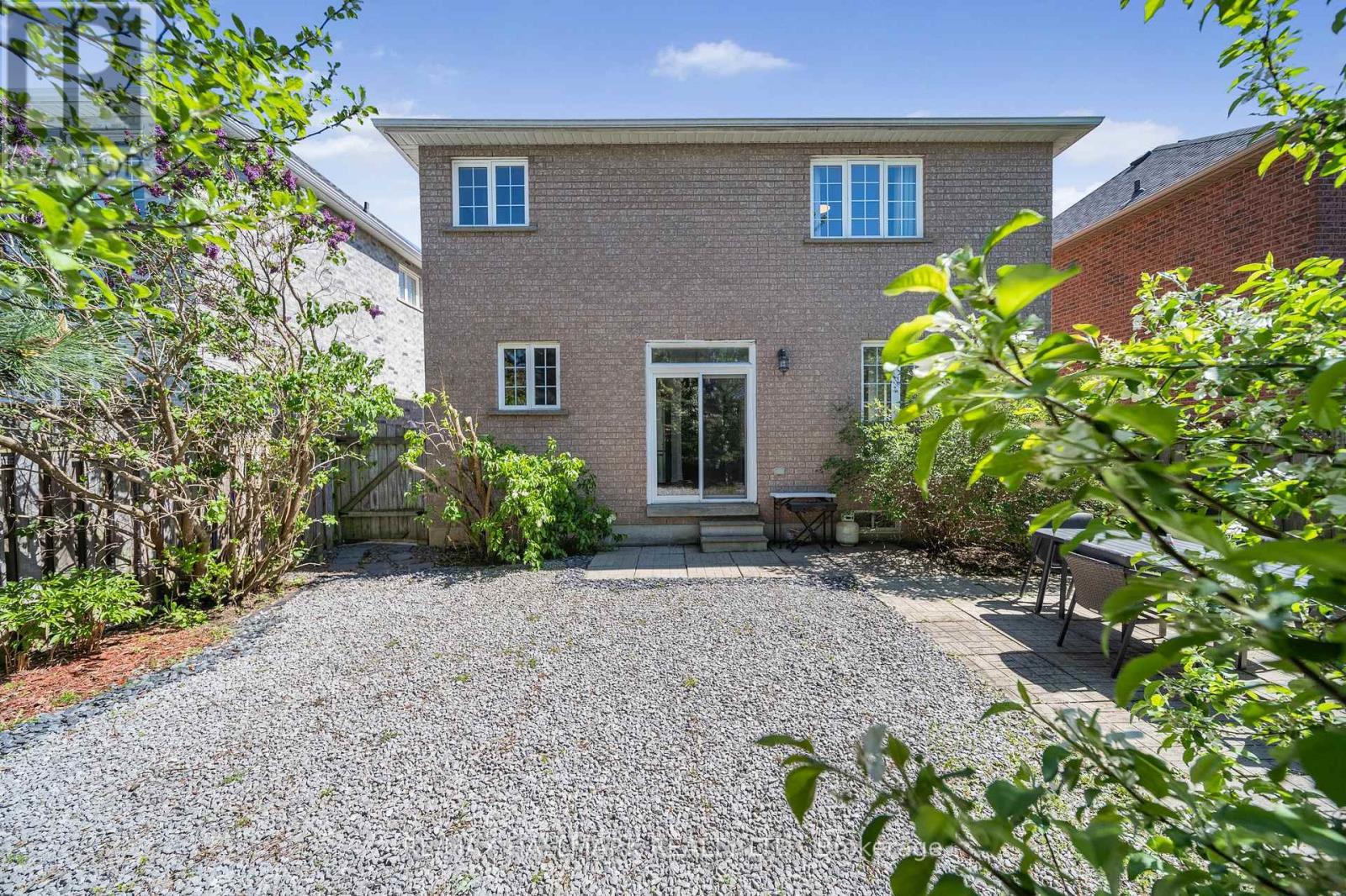 70 Deerwood Crescent, Richmond Hill, Ontario  L4E 4B4 - Photo 38 - N12175215