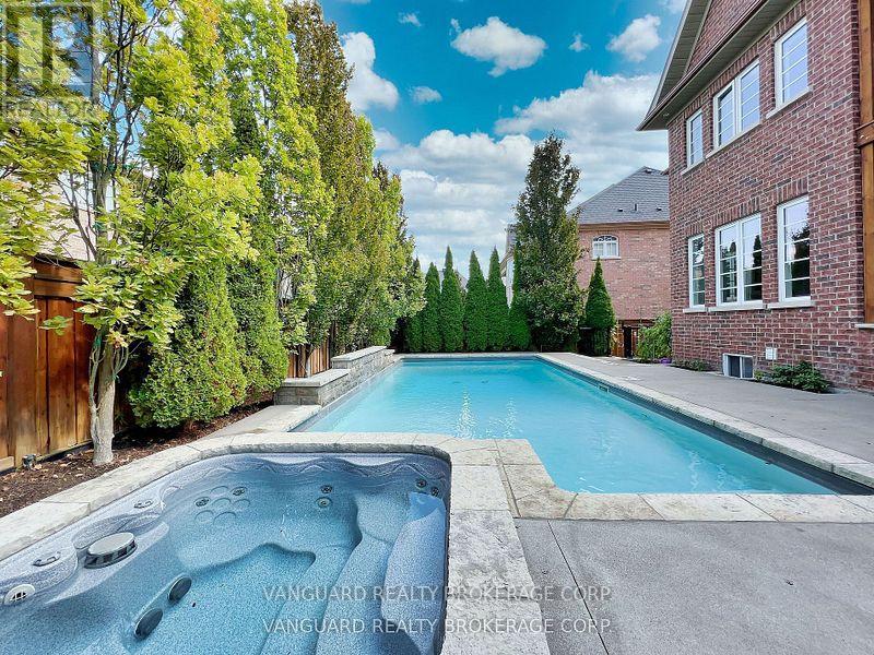 7 Cape George Trail, King (Nobleton), Ontario  L7B 0A2 - Photo 38 - N12175218