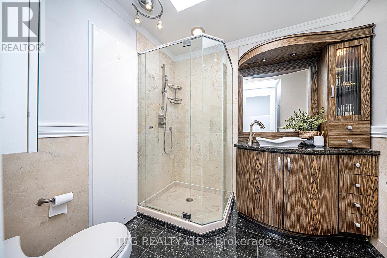 7 - 120 Glen Manor Drive, Toronto, Ontario  M4E 2X6 - Photo 28 - E12175372