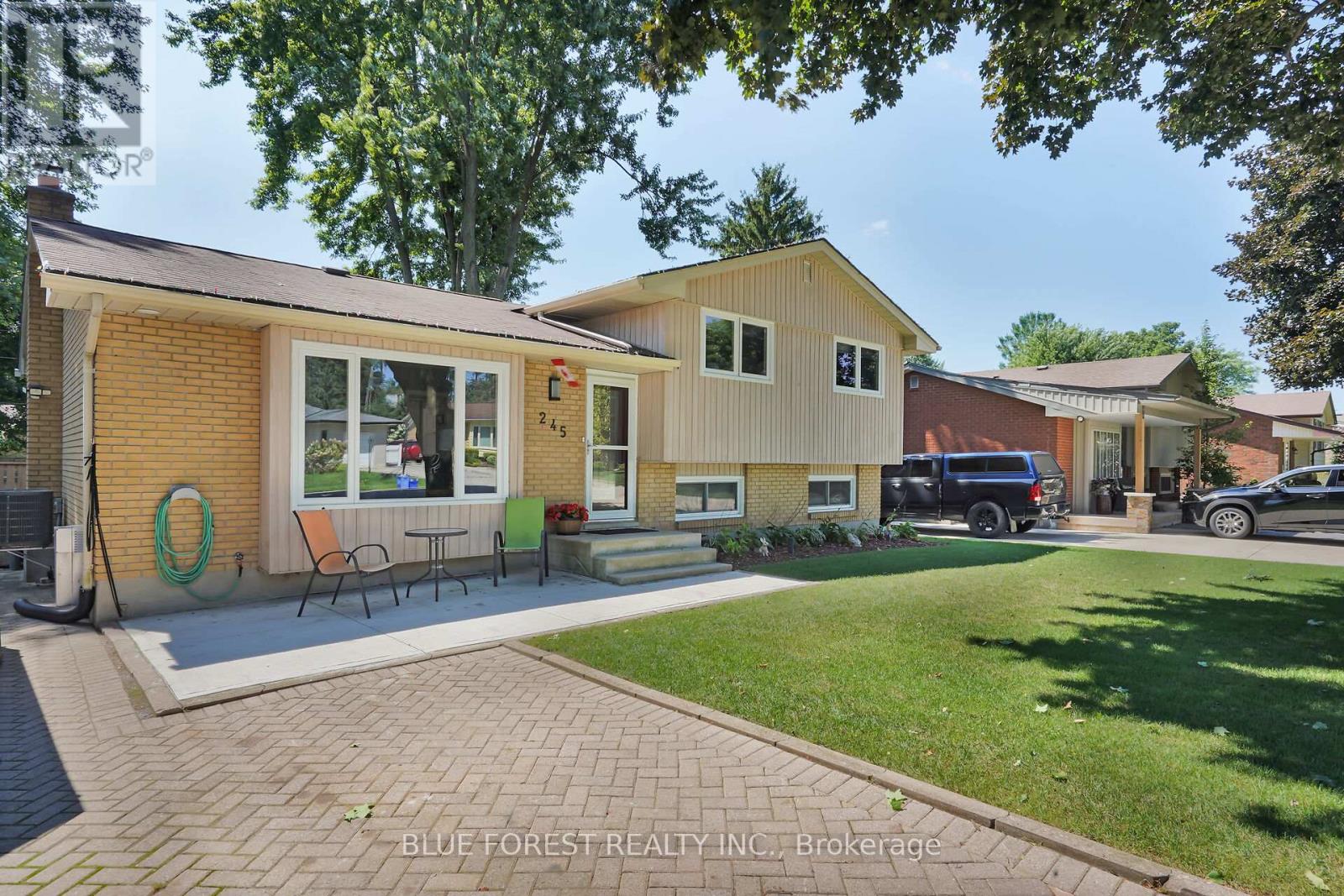 Property at 245 CHITTICK CRESCENT image 5