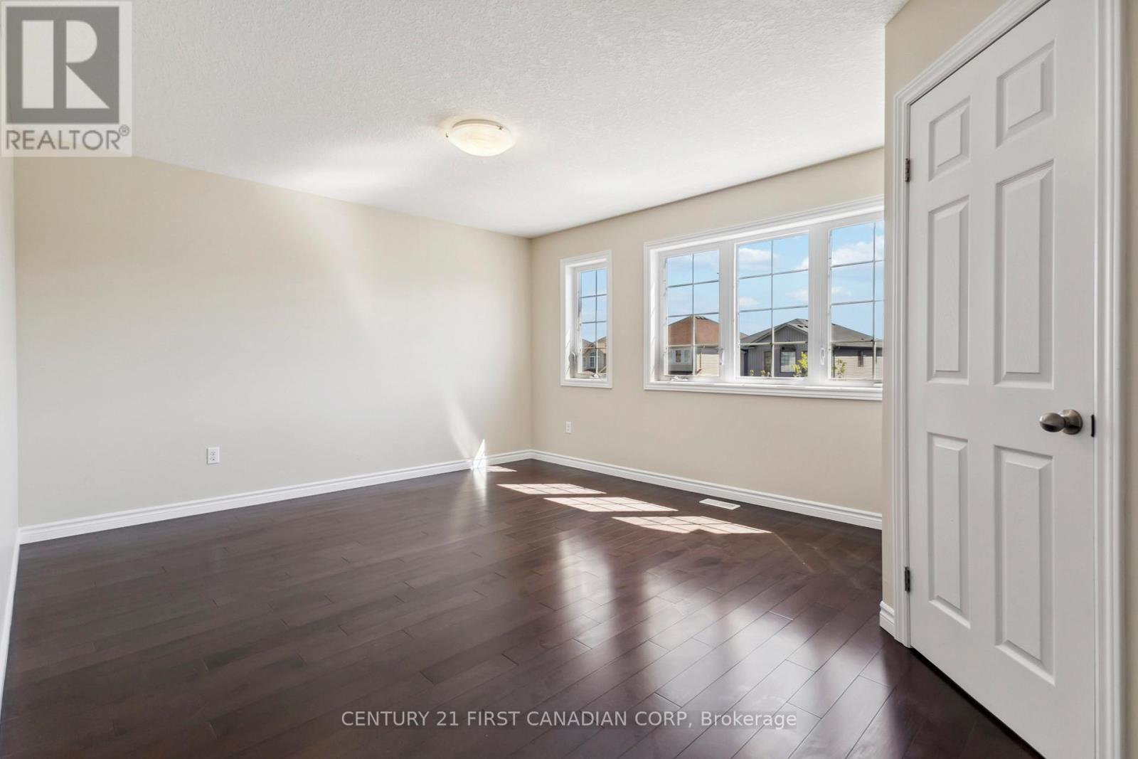 1879 Sedgefield Row, London North, Ontario  N6G 0G4 - Photo 33 - X12175430