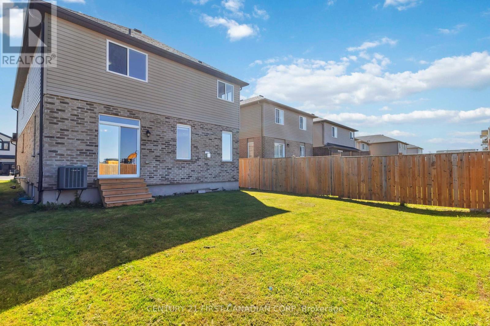 1879 Sedgefield Row, London North, Ontario  N6G 0G4 - Photo 37 - X12175430