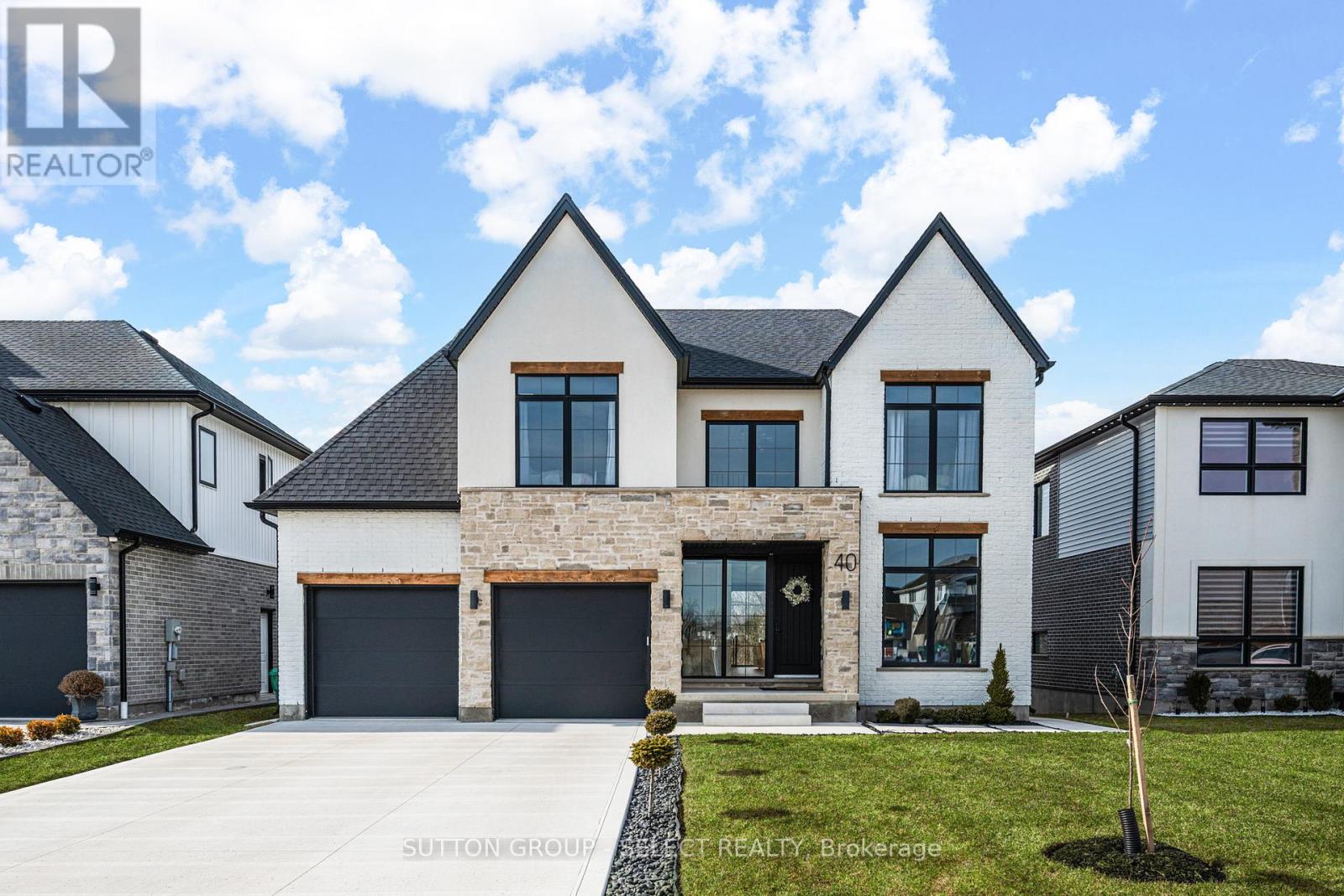 40 ROYAL CRESCENT, Southwold, Ontario