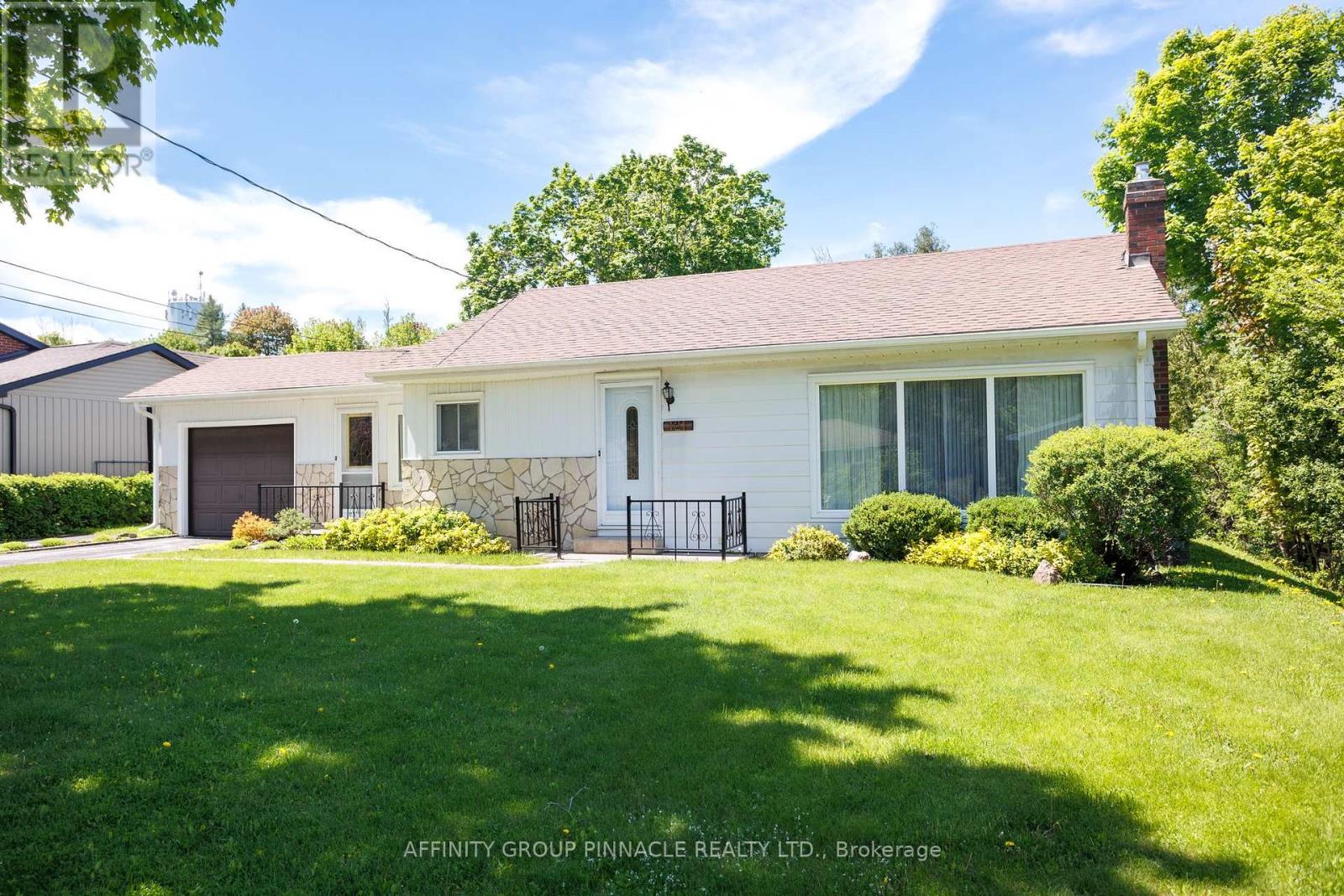 Property at 121 CLIFTON STREET image 3