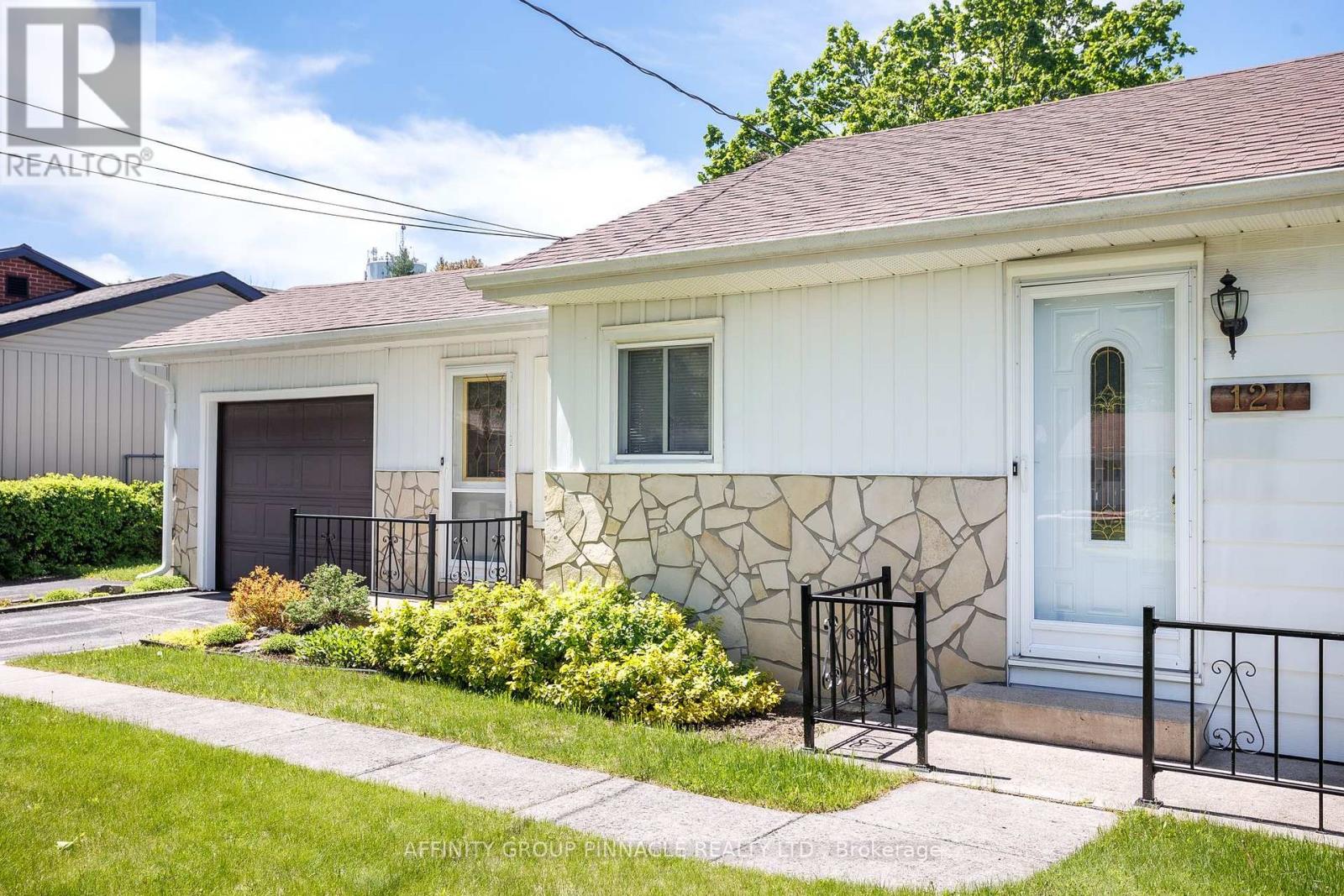 Property at 121 CLIFTON STREET image 5