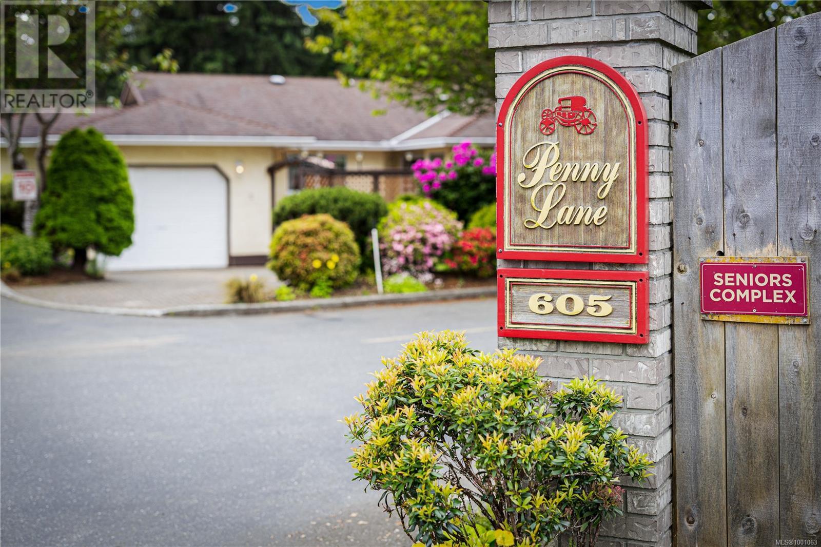 Property at 5 605 Rockland Rd image 1