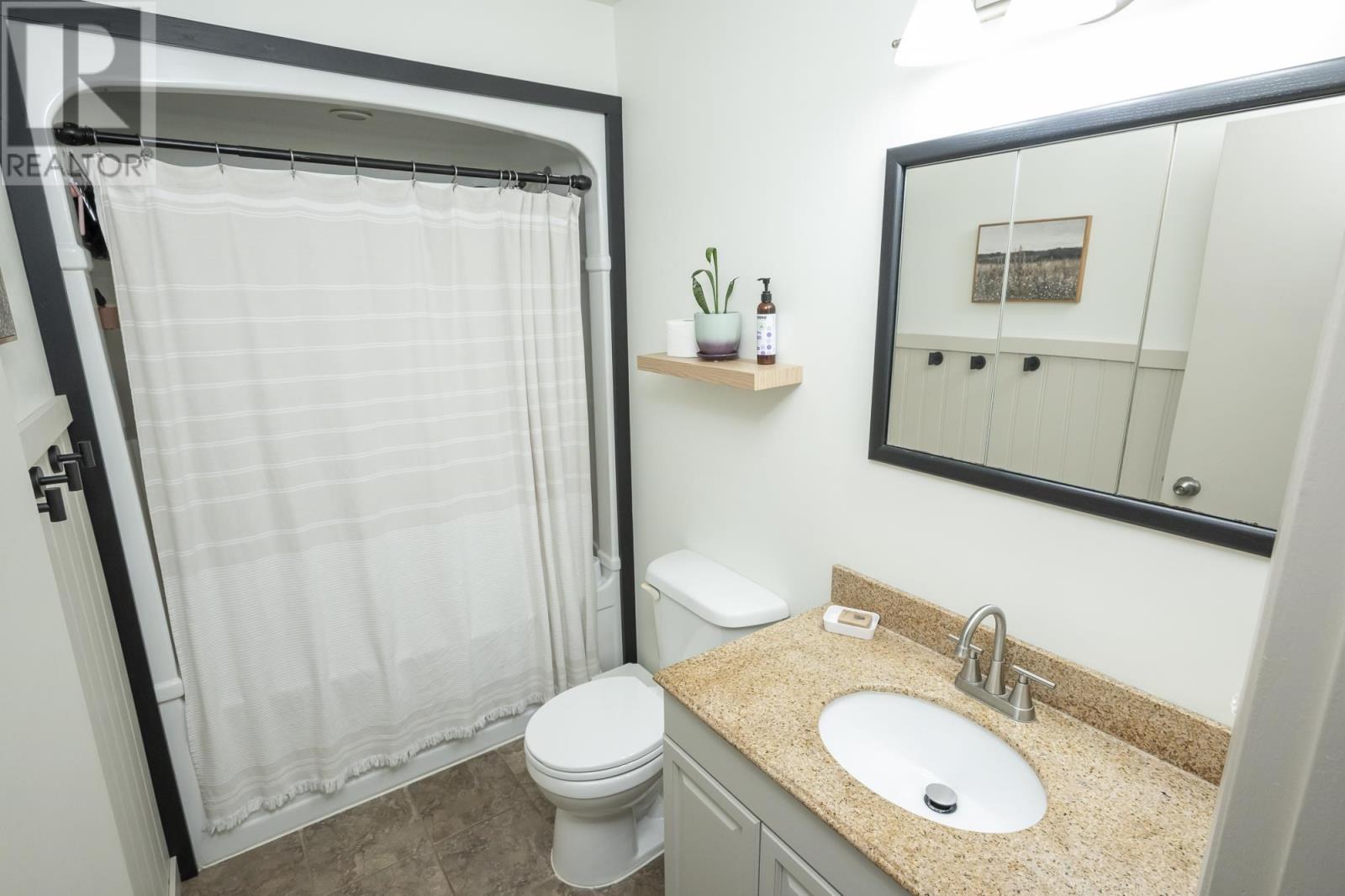 214 Sheridan Cres, Thunder Bay, Ontario  P7C 5M4 - Photo 25 - TB251370