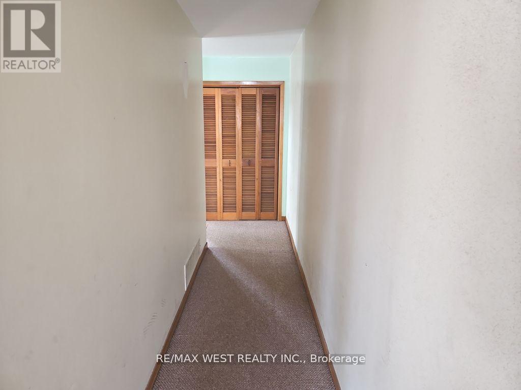 385 Kipling Avenue, Toronto, Ontario  M8V 3K8 - Photo 8 - W12175276
