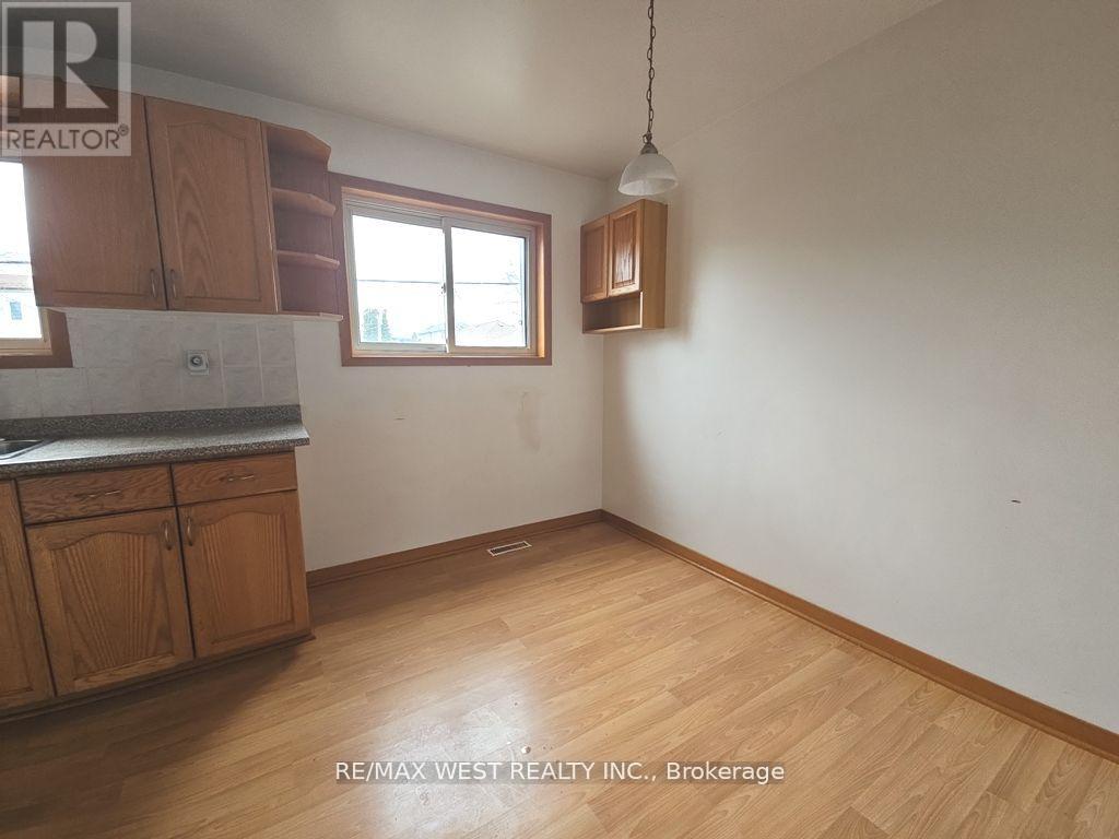 385 Kipling Avenue, Toronto, Ontario  M8V 3K8 - Photo 9 - W12175276