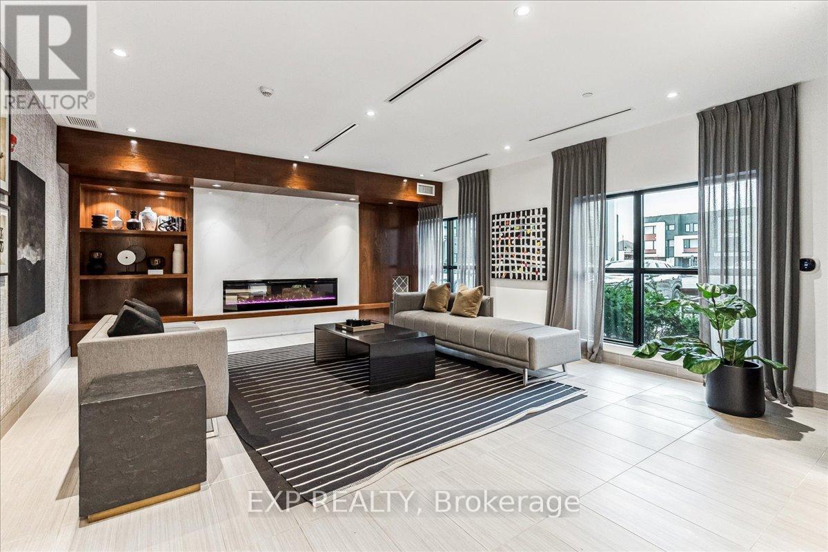 407 - 102 Grovewood Common, Oakville, Ontario  L6H 0X2 - Photo 4 - W12175287