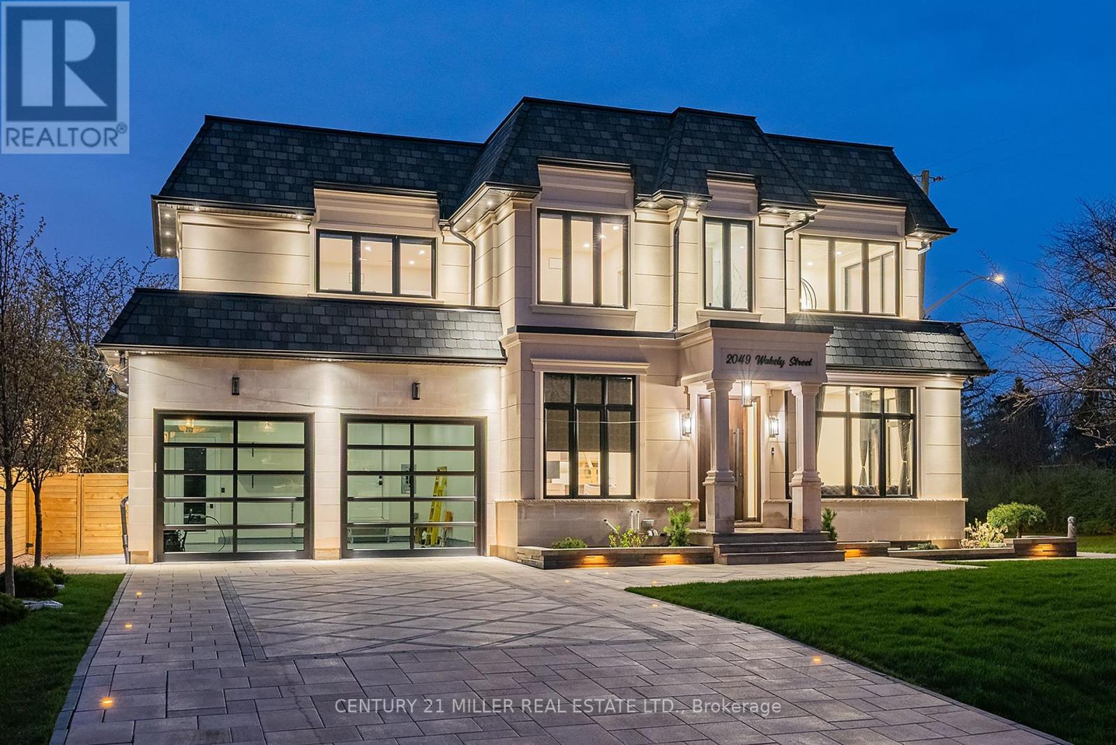 2049 WAKELY STREET, Oakville, Ontario