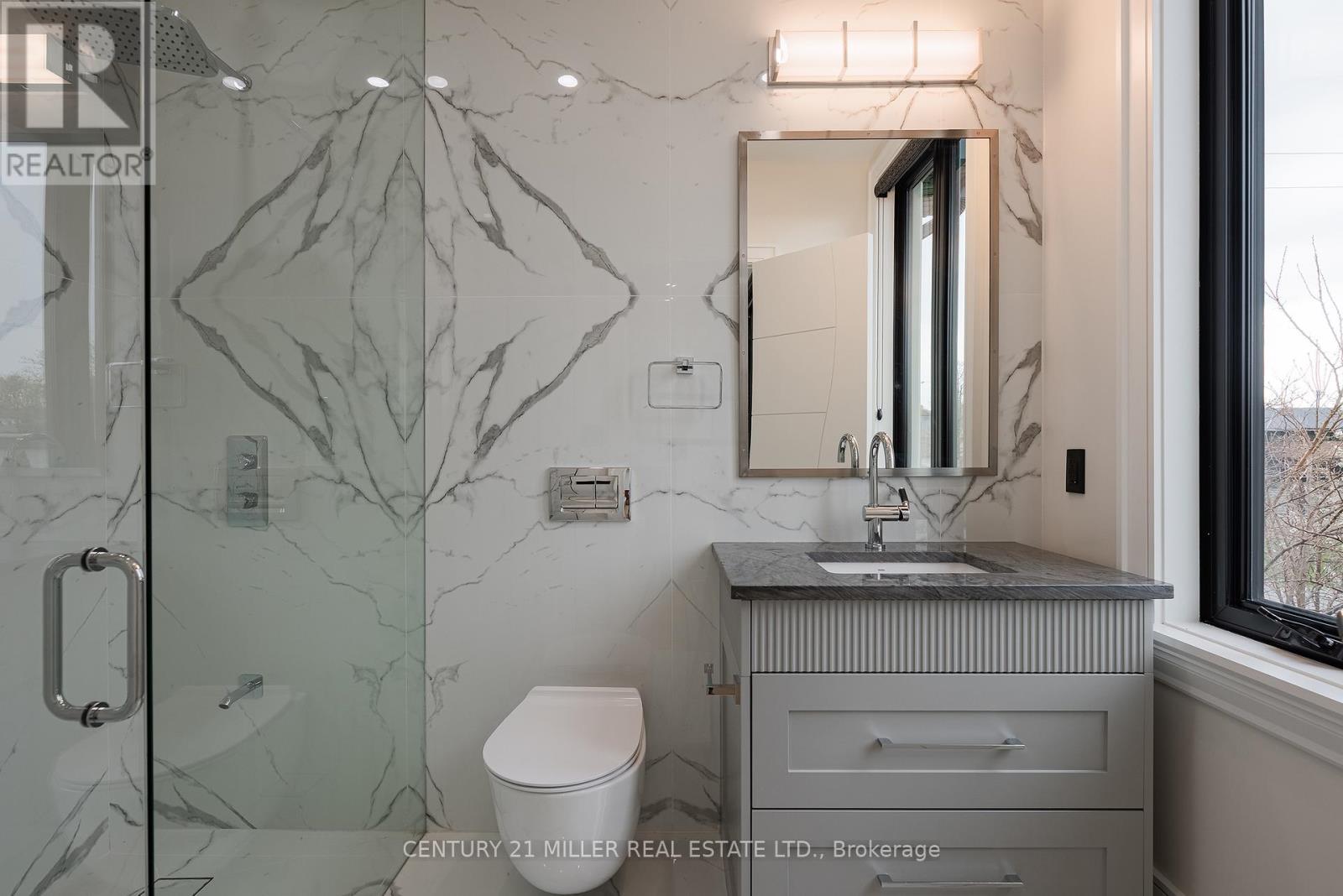 2049 Wakely Street, Oakville, Ontario  L6L 2K3 - Photo 34 - W12175342