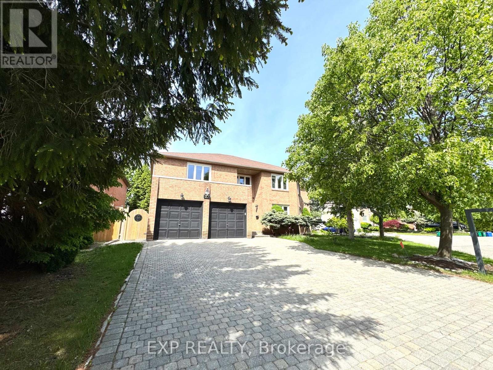 37 LASER COURT, Richmond Hill, Ontario