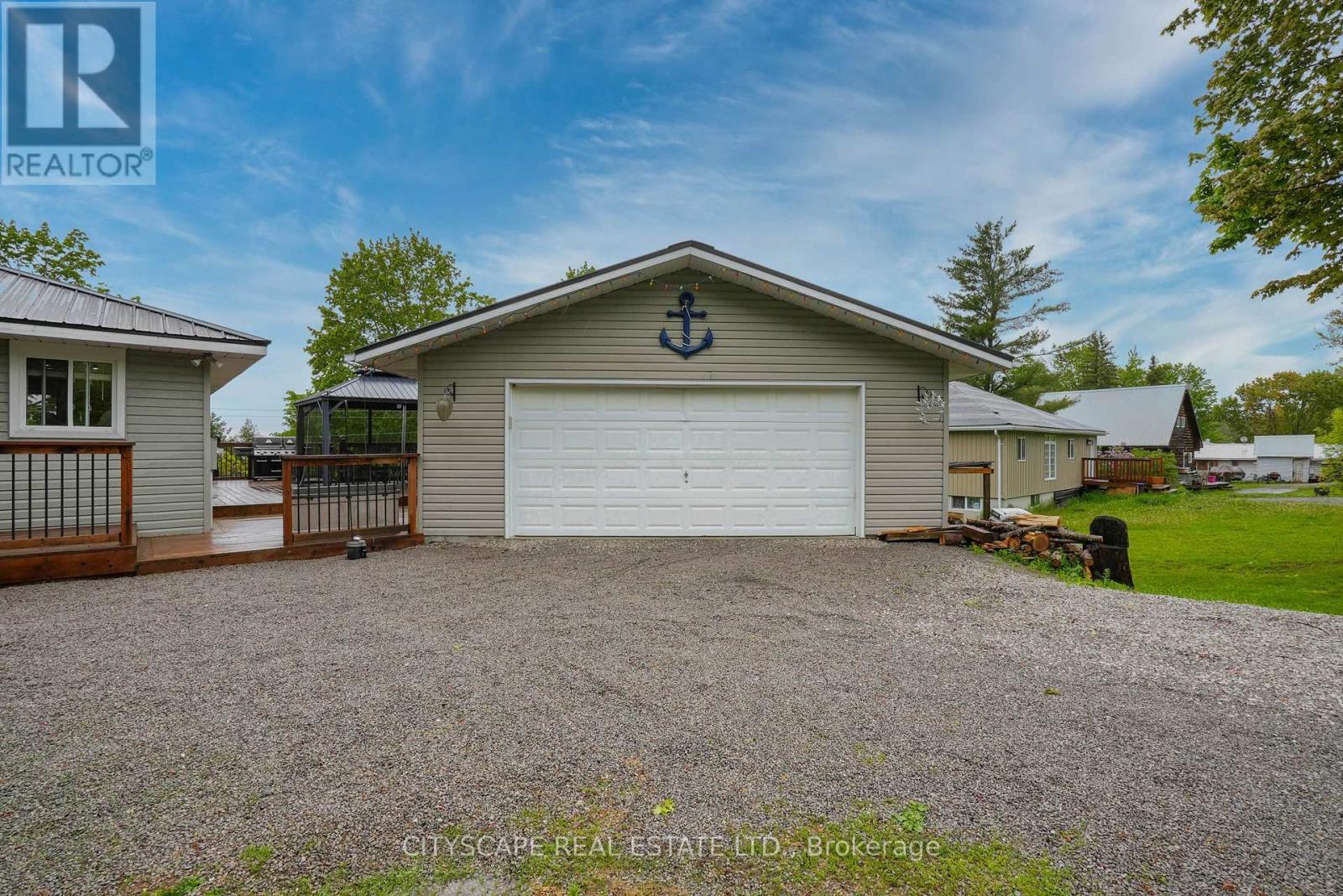 20 Robins Lane, Kawartha Lakes, Ontario  L0K 1W0 - Photo 4 - X12175334