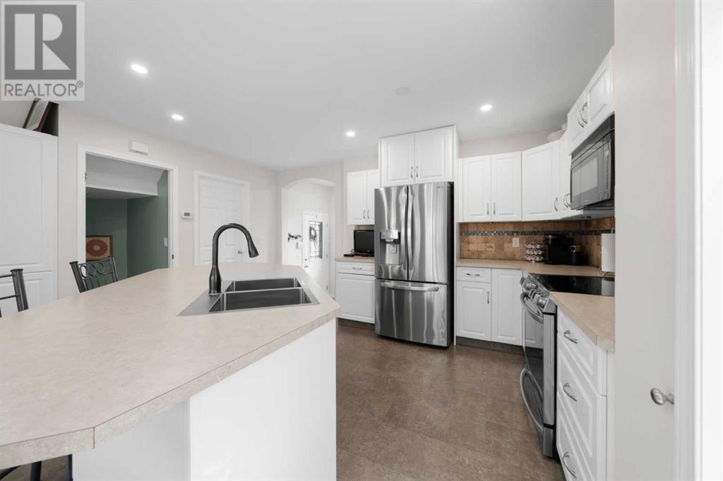 26 Covemeadow Crescent Ne, Calgary, Alberta  T3K 6A8 - Photo 3 - A2210994
