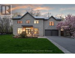 15 CAMWOOD CRESCENT, Ottawa, Ontario
