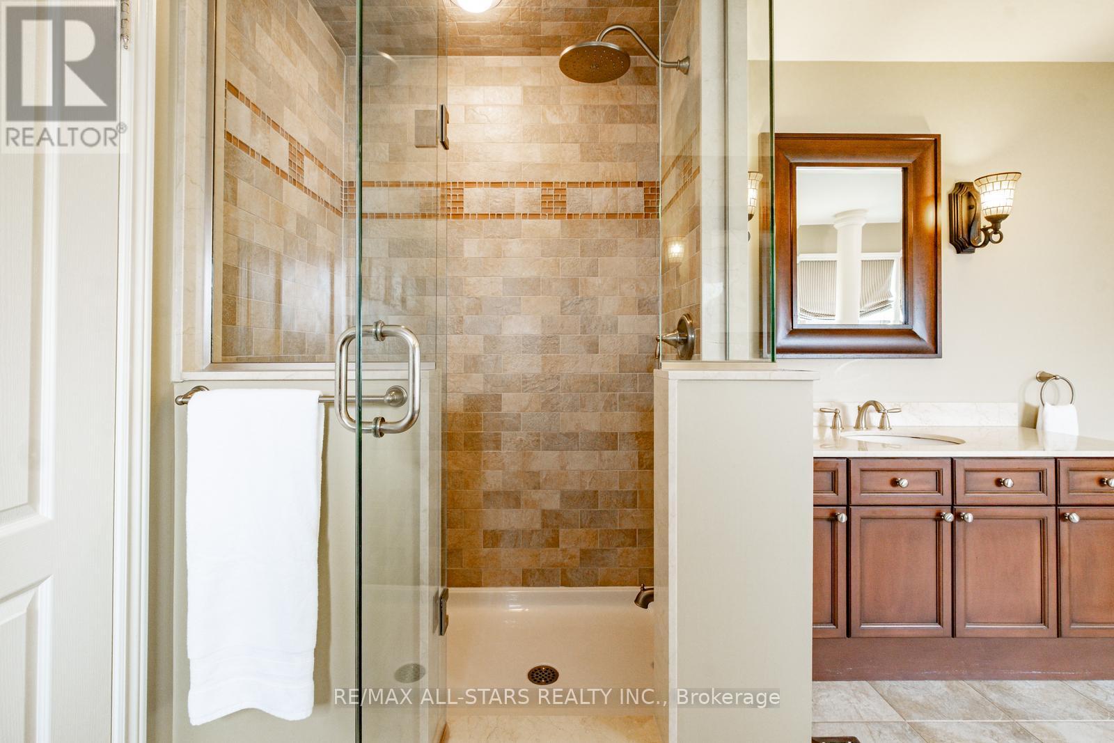499 Roy Rainey Avenue, Markham, Ontario  L6E 2B2 - Photo 28 - N12164608