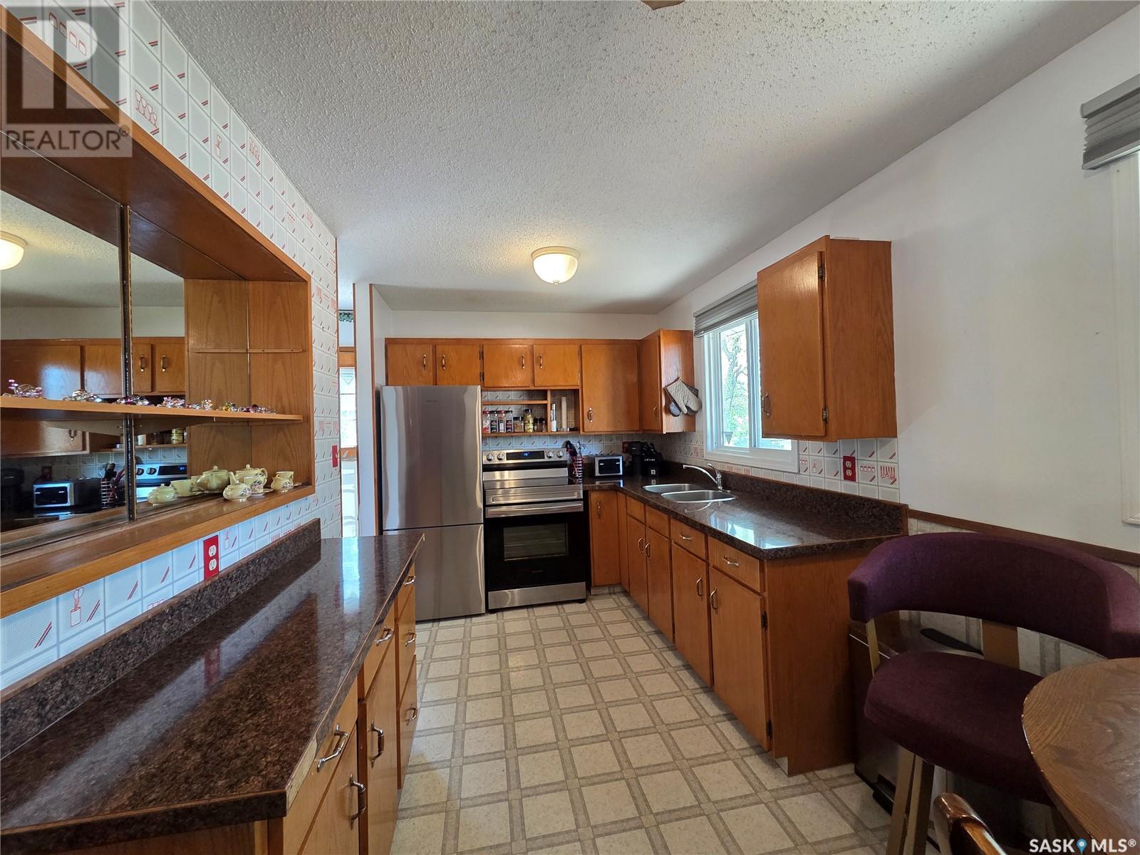 10208 Borden Crescent, North Battleford, Saskatchewan  S9A 3A1 - Photo 6 - SK007215