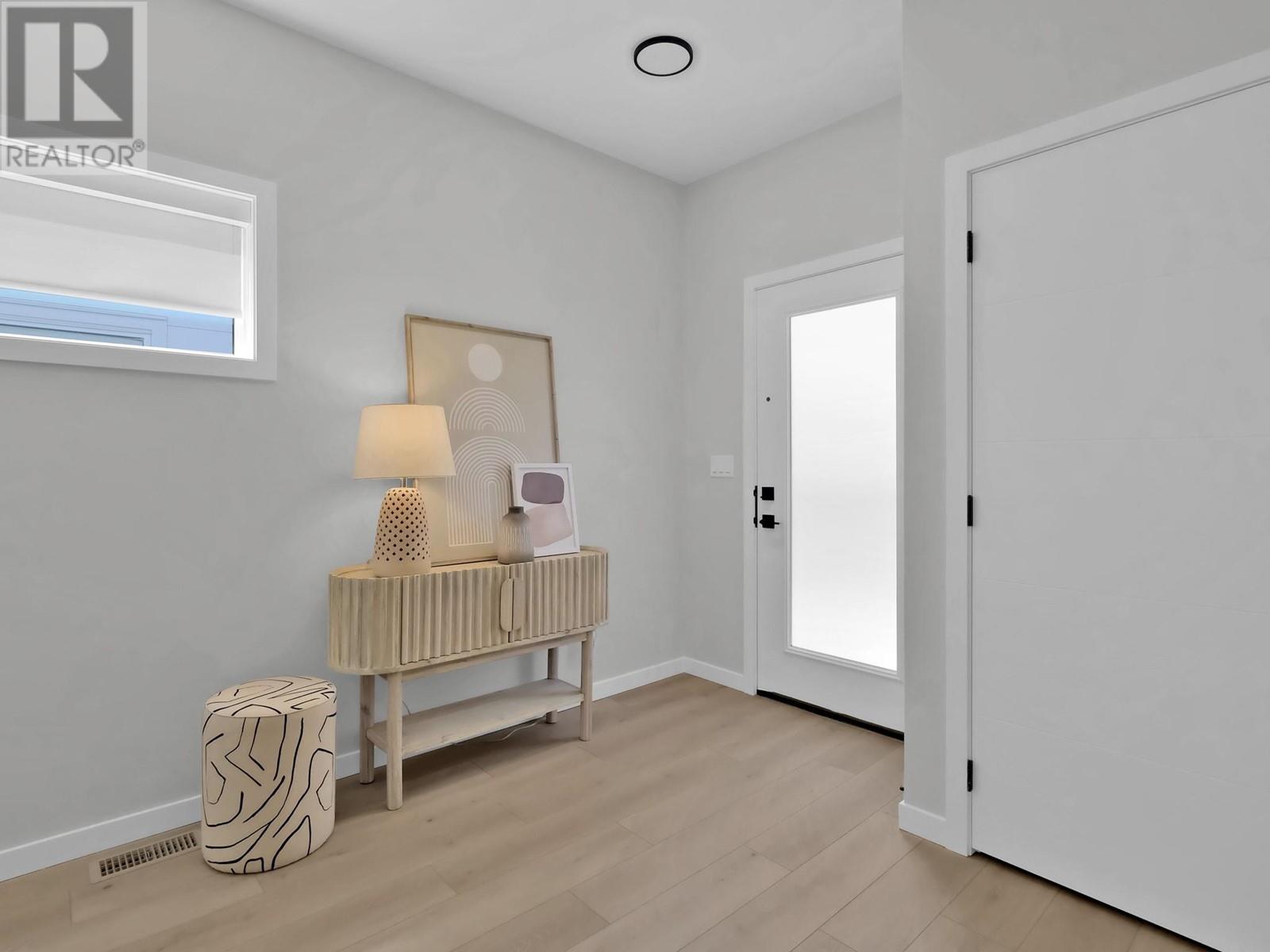 275 Kinney Avenue Unit# 103, Penticton, British Columbia  V2A 3P3 - Photo 4 - 10349503