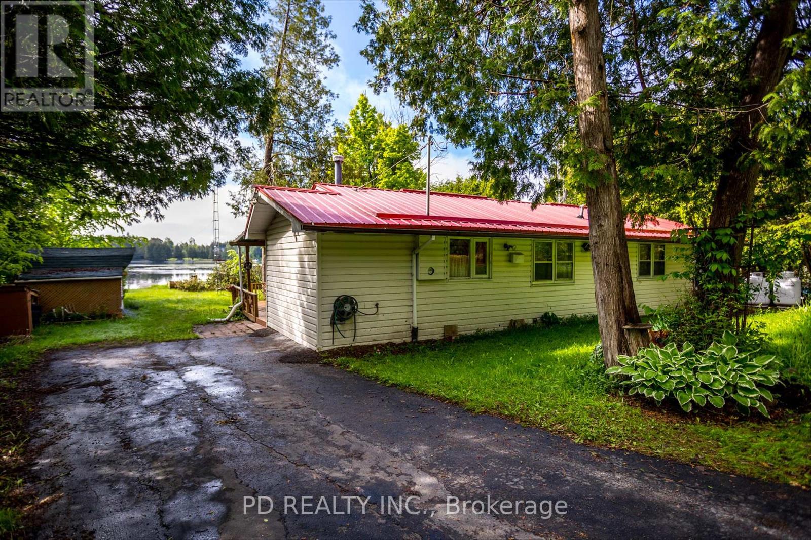 22 Evergreen Street, Kawartha Lakes, Ontario  K0L 2W0 - Photo 23 - X12175508