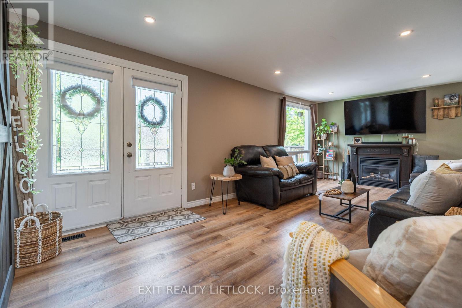 925 Ford Street, Peterborough Central, Ontario  K9J 5V2 - Photo 4 - X12175625