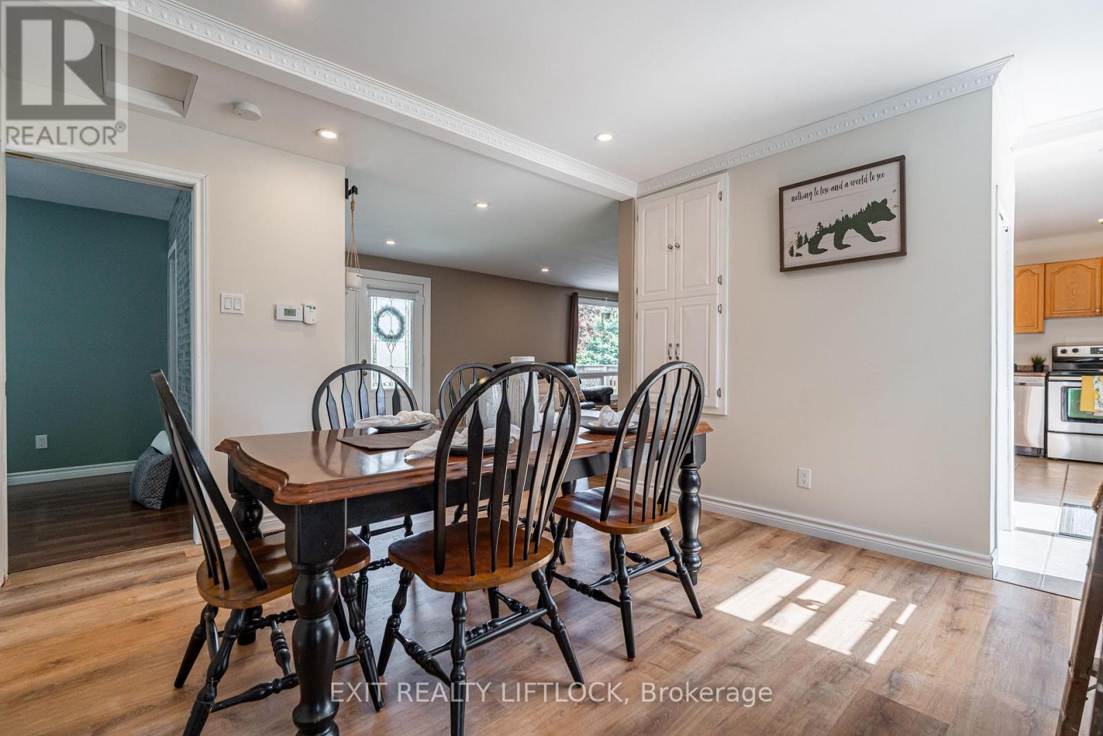 925 Ford Street, Peterborough Central, Ontario  K9J 5V2 - Photo 8 - X12175625