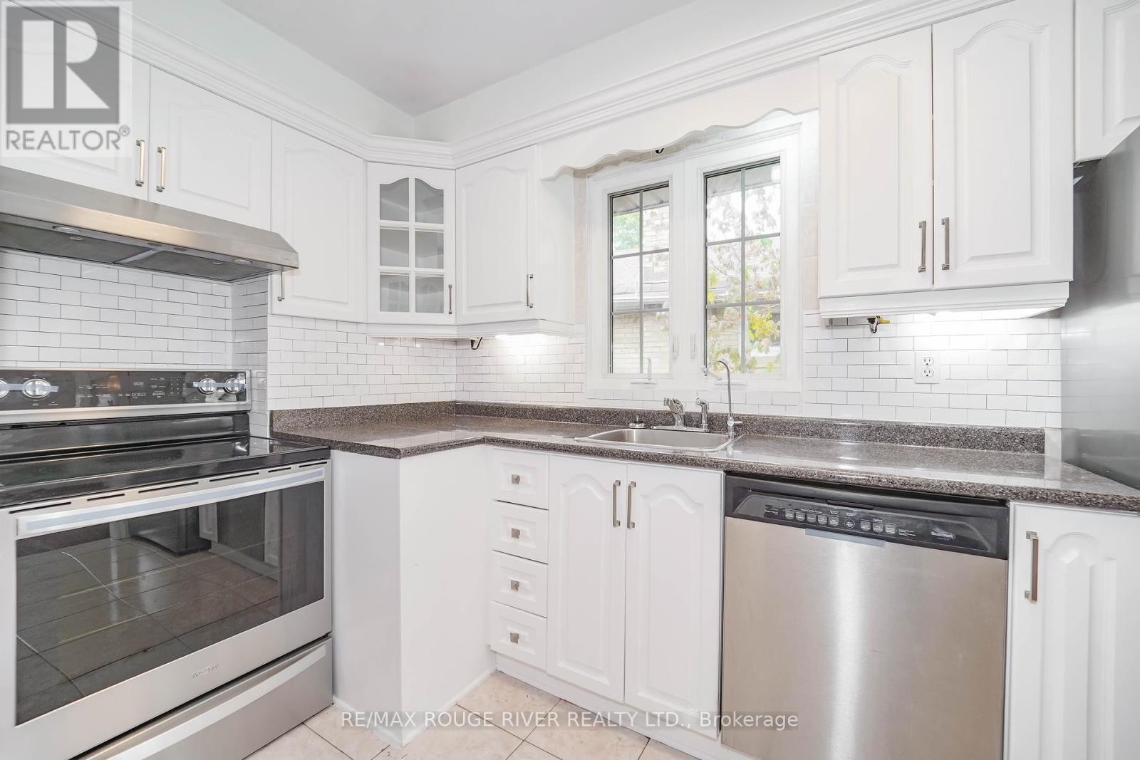 68 Greenock Avenue, Toronto, Ontario  M1G 2Z9 - Photo 11 - E12174125
