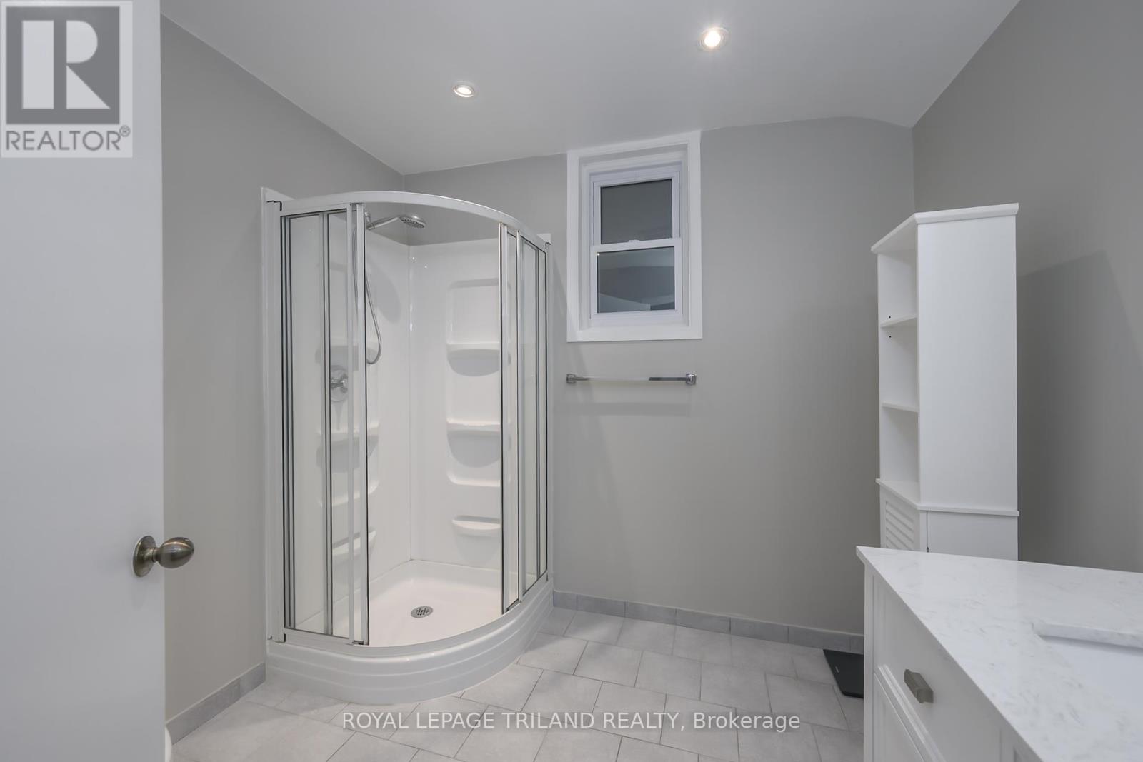 64 Blanchard Crescent, London North, Ontario  N6G 4E4 - Photo 36 - X12175513