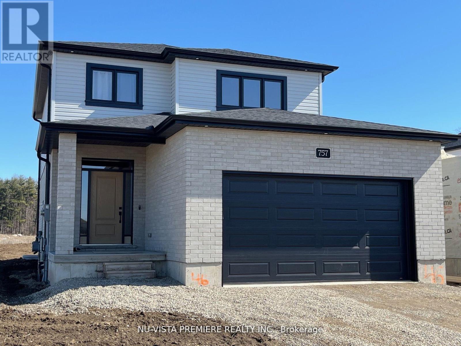 811 GATESTONE ROAD, London South, Ontario