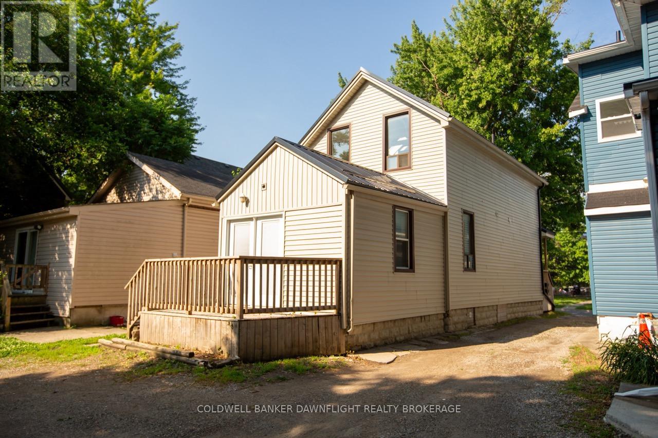 Photo 24 of 24 for 458 Adelaide Street N