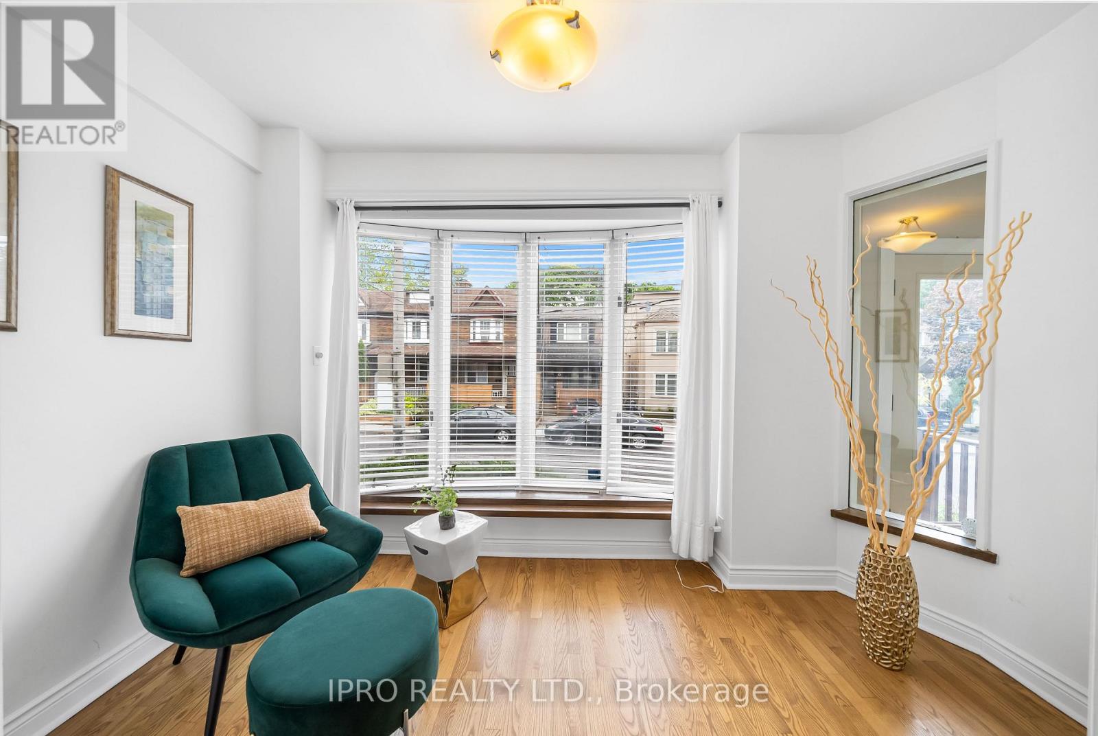 134 Helendale Avenue, Toronto, Ontario  M4R 1C7 - Photo 9 - C12175369