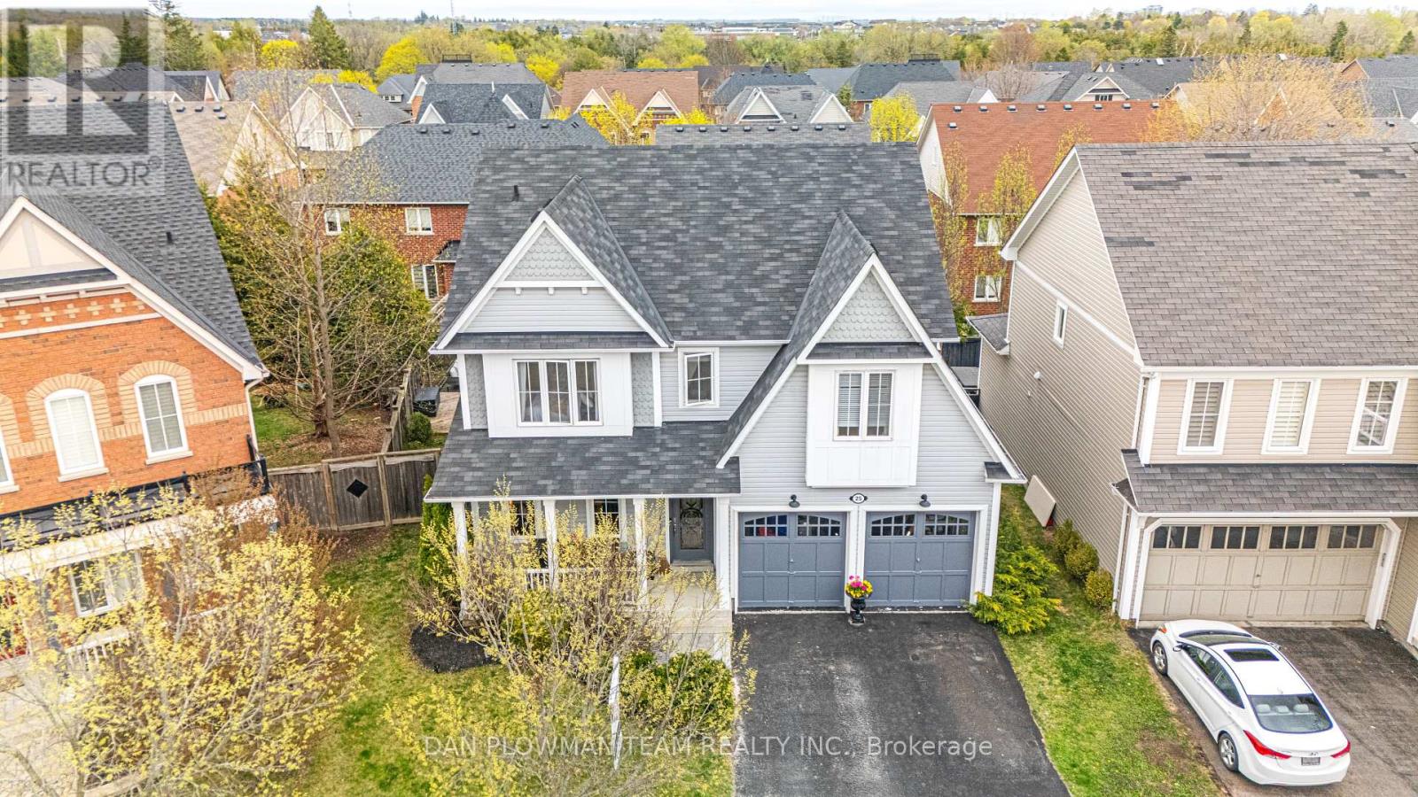 Property at 25 STRANDMORE CIRCLE image 5