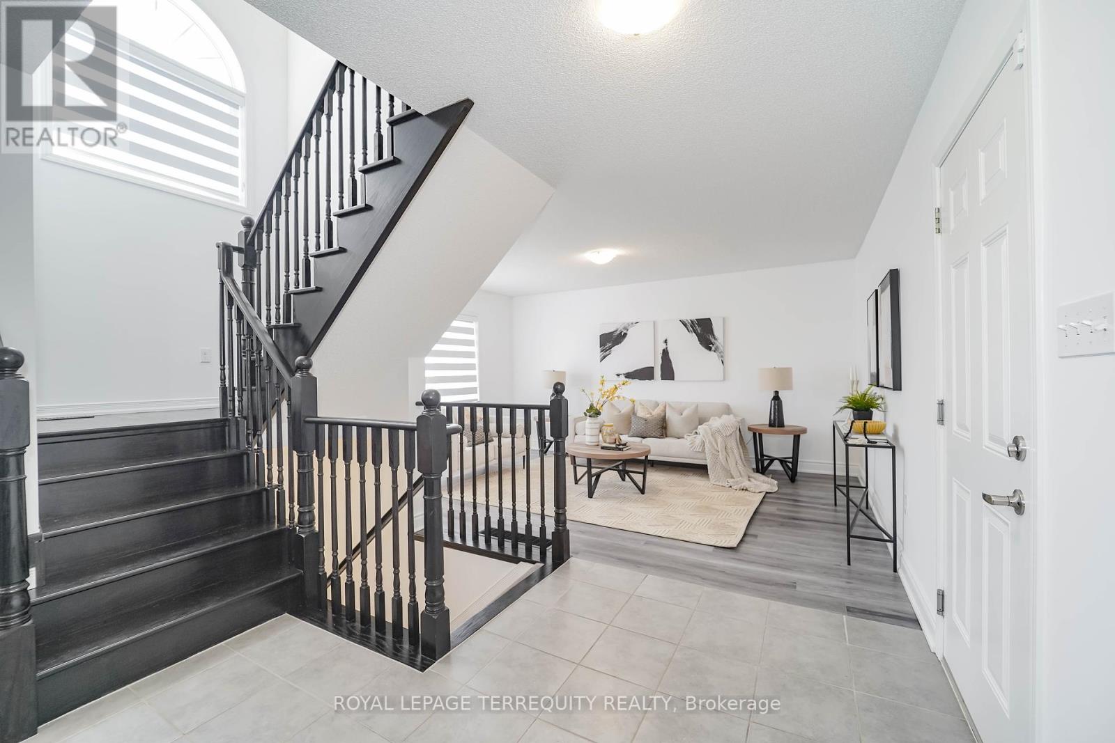 2251 Whitewood Crescent, Innisfil, Ontario  L9S 0G3 - Photo 24 - N12175373