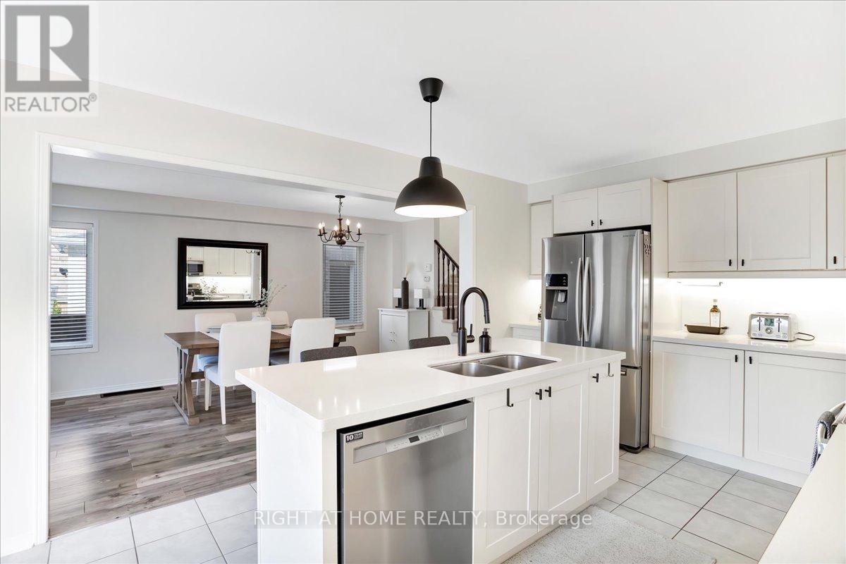 10 Liberty Crescent, Bradford West Gwillimbury, Ontario  L3Z 0P4 - Photo 13 - N12175434