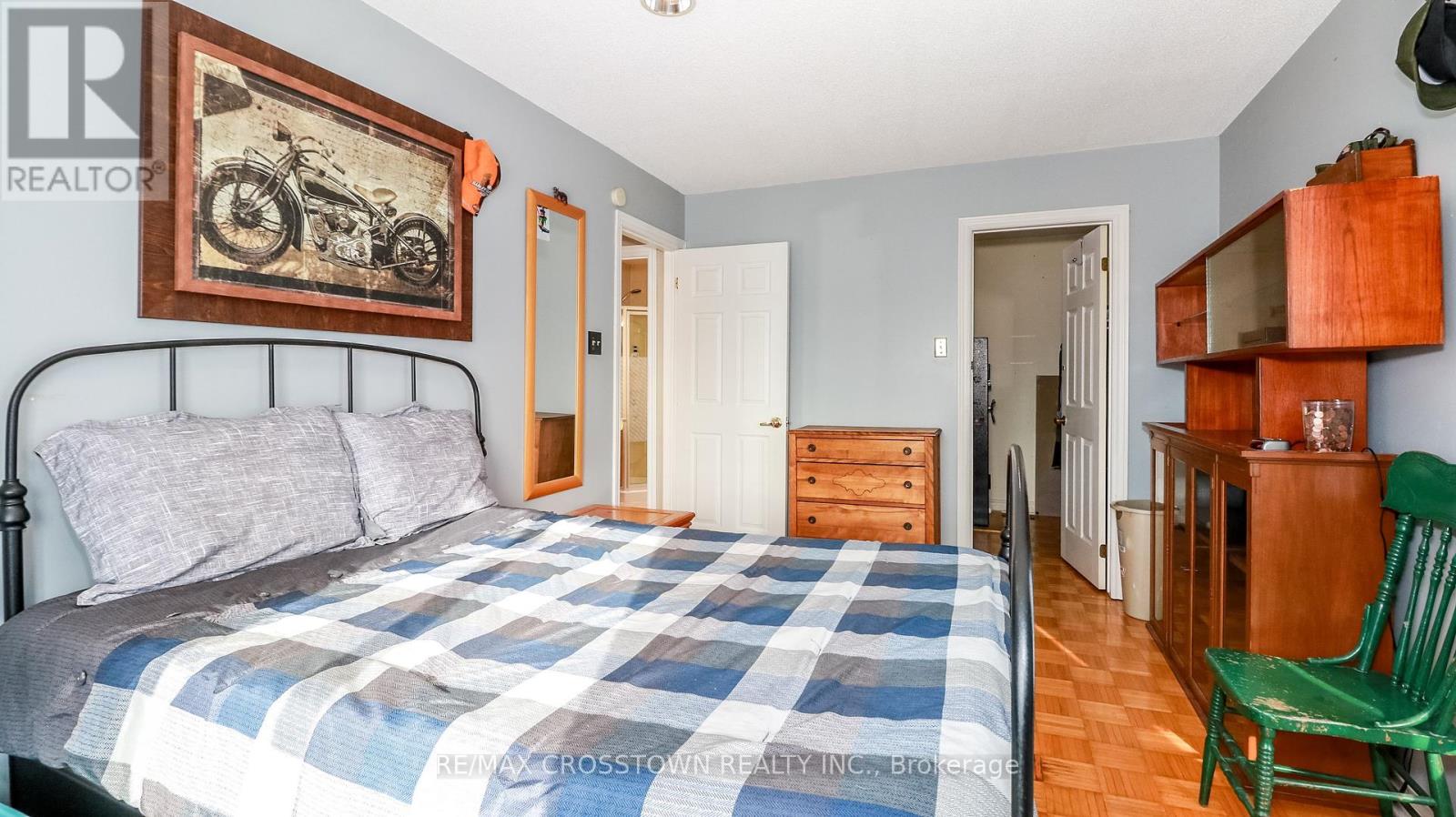 64 Royal Oak Drive, Innisfil, Ontario  N1L 1N1 - Photo 23 - N12175452