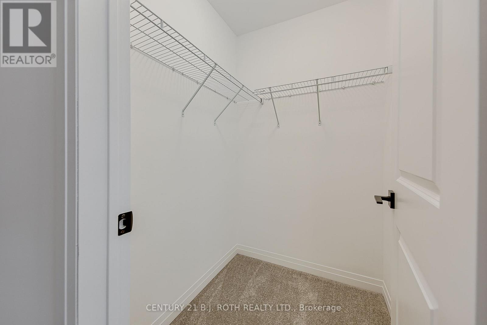 20 Haven Lane, Barrie, Ontario  L9J 0M4 - Photo 17 - S12175404