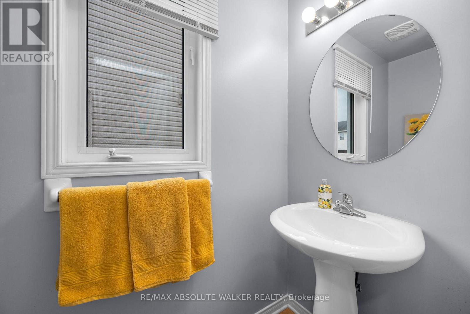 214 Lamplighters Drive, Ottawa, Ontario  K2J 0K7 - Photo 11 - X12175474