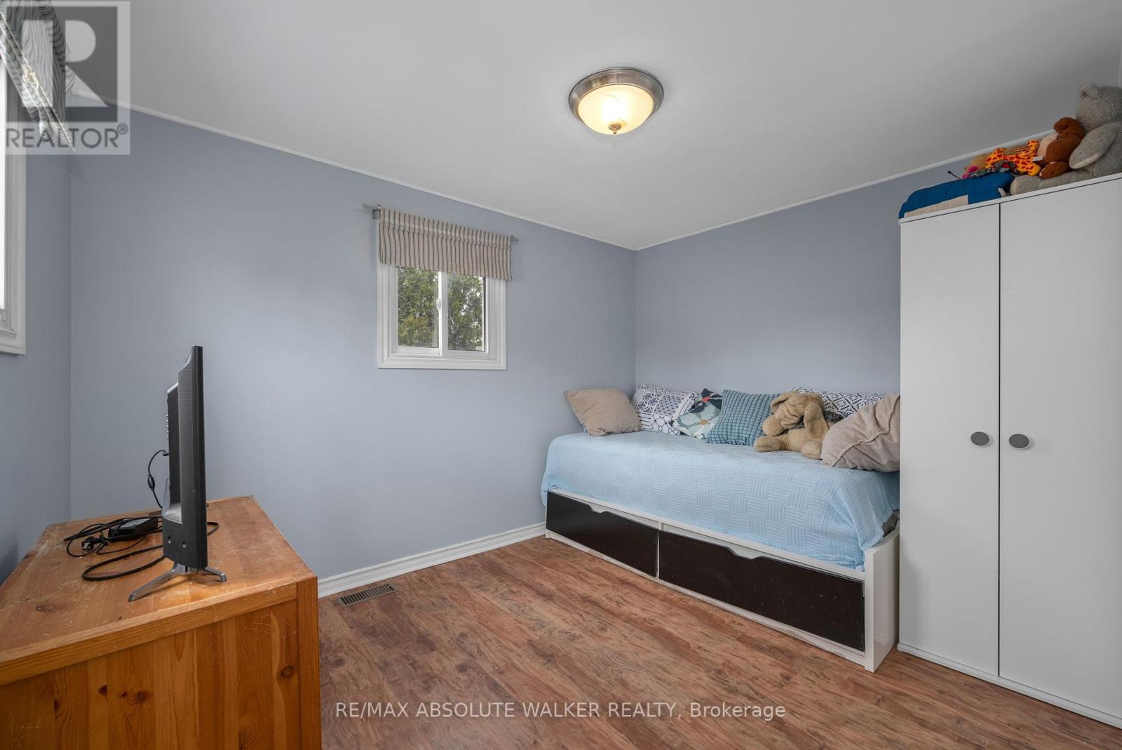 38 Ash Street, Ottawa, Ontario  K2H 7S6 - Photo 14 - X12175519