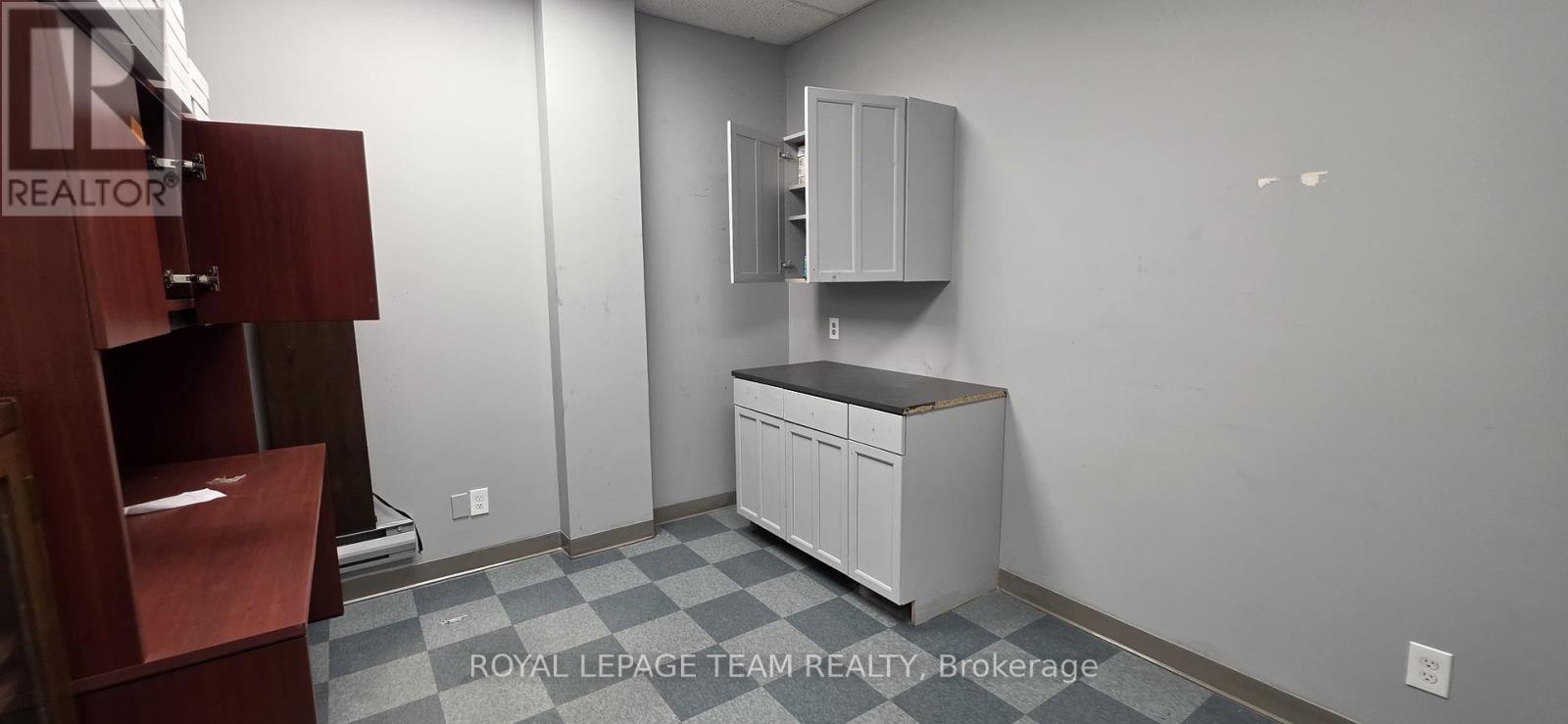 205 - 1800 Bank Street, Ottawa, Ontario  K1V 0W3 - Photo 18 - X12175563