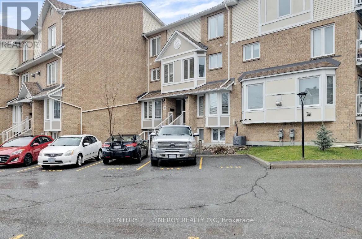 1633 Locksley Lane, Ottawa, Ontario  K1J 1B6 - Photo 2 - X12175591
