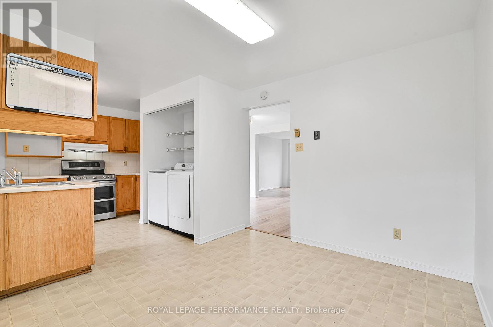17 - 1838 Summerfields Crescent, Ottawa, Ontario  K1C 7B7 - Photo 15 - X12175630