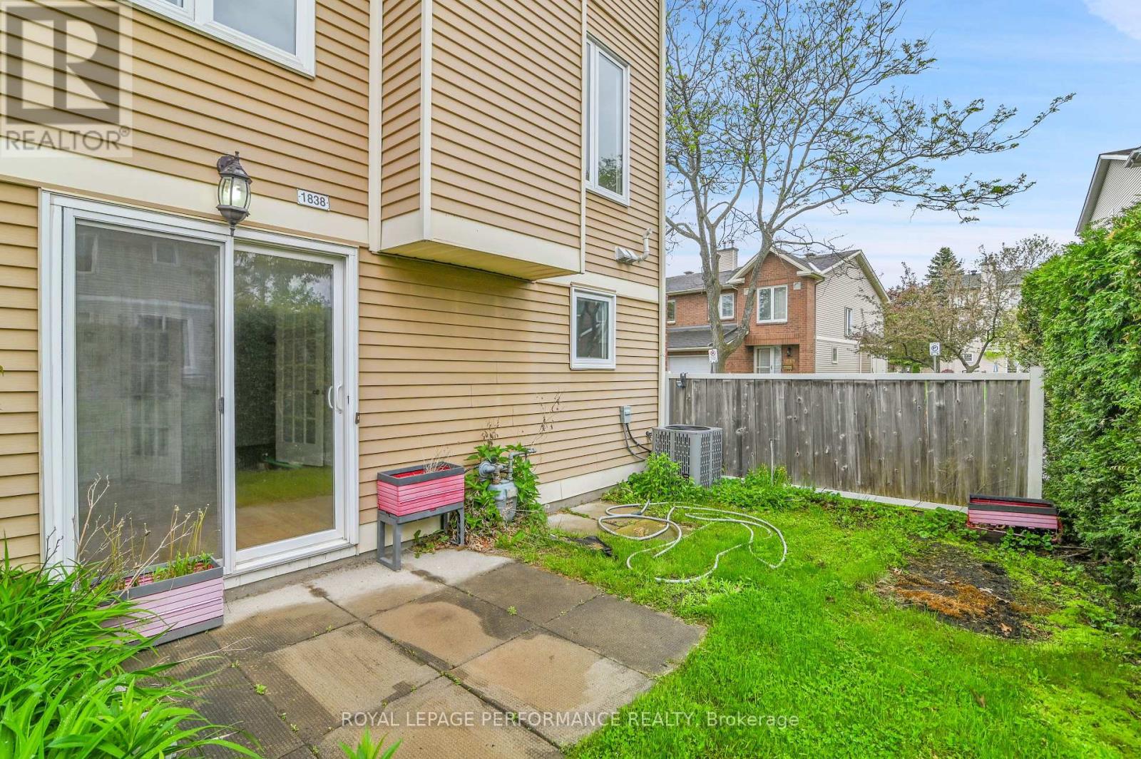 17 - 1838 Summerfields Crescent, Ottawa, Ontario  K1C 7B7 - Photo 31 - X12175630