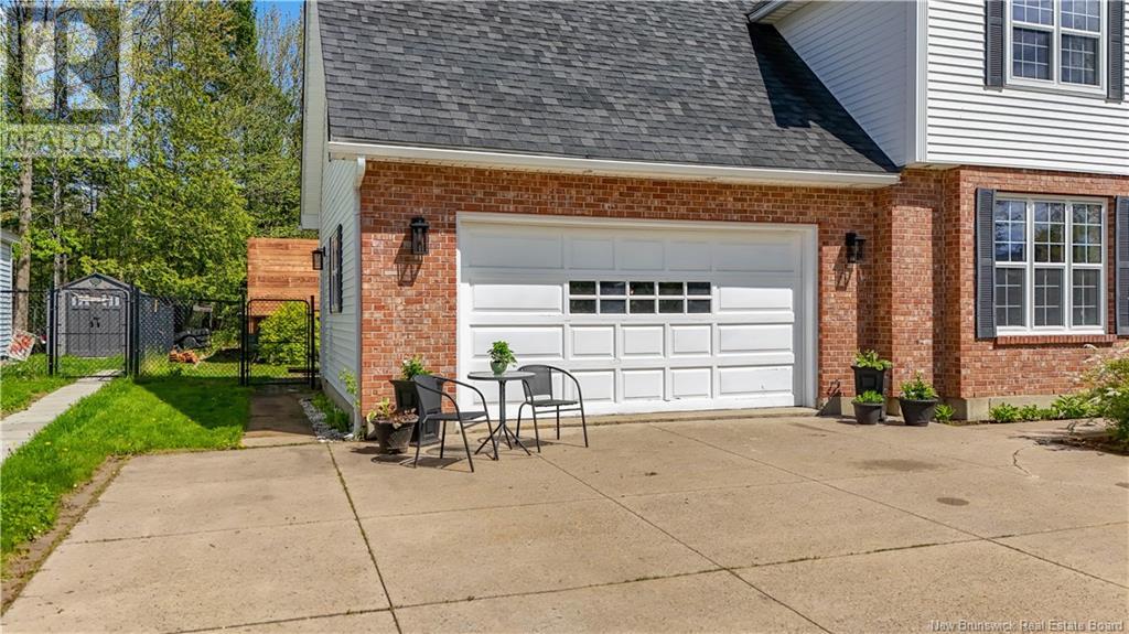 Property at 378 Douglas Avenue image 3