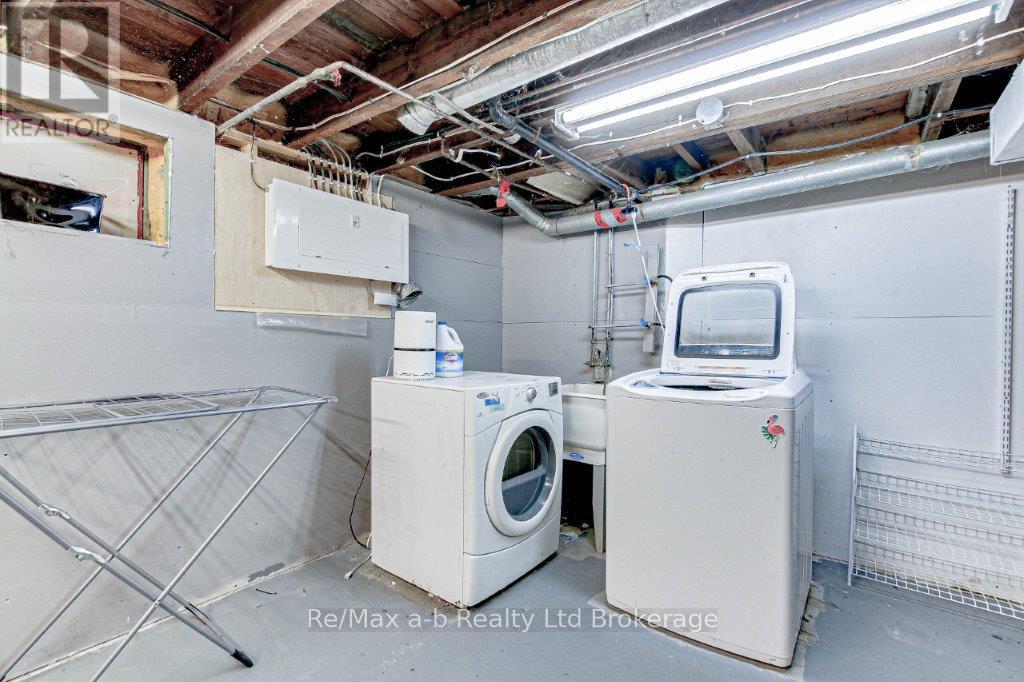 1026 Trafalgar Street, London East, Ontario  N5Z 1G4 - Photo 22 - X12133617