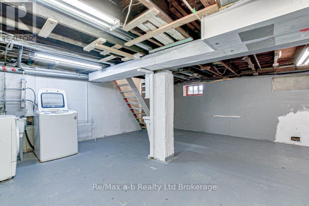 1026 Trafalgar Street, London East, Ontario  N5Z 1G4 - Photo 21 - X12133617