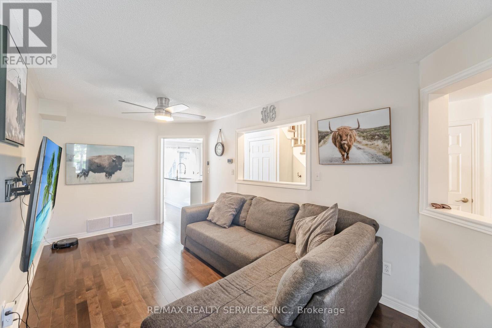632 Leatherleaf Drive, Mississauga, Ontario  L4Z 3Z1 - Photo 11 - W12175400